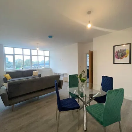 2 Bedroom Apartment - Flitwick - Contractor Friendly - Tourist Ready - Full Kitchen - Wifi - Smart Tv - Sofa Bed - Free Parking - Ideal For Short Or Long Stays Exterior photo